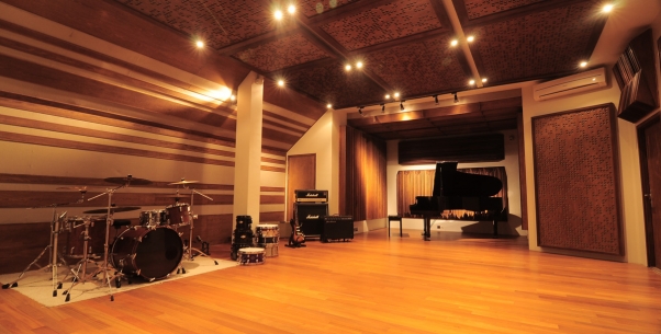 Hall Wins Recording Studio
